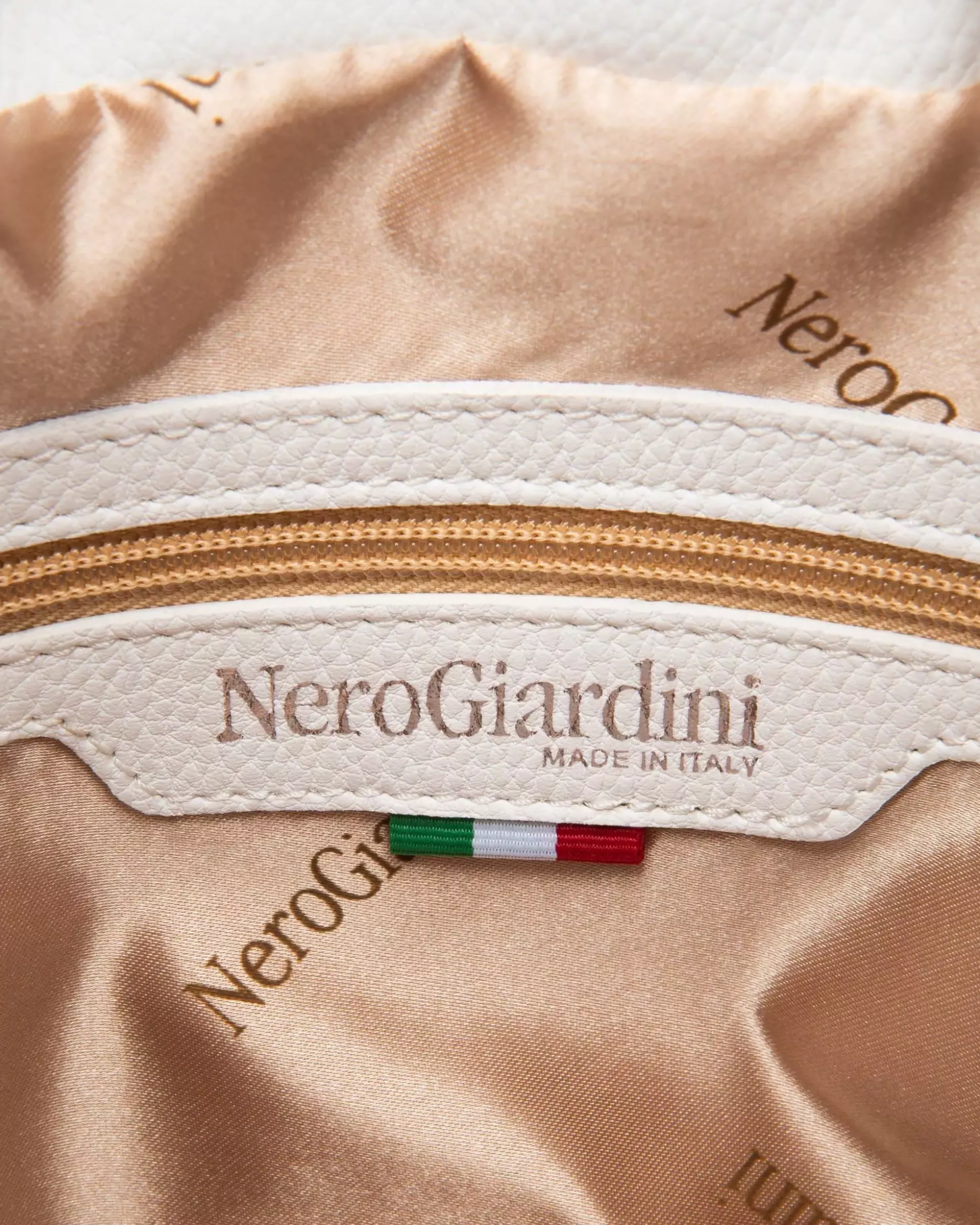 Borsa a Secchiello da Donna in Materiale Tecnico