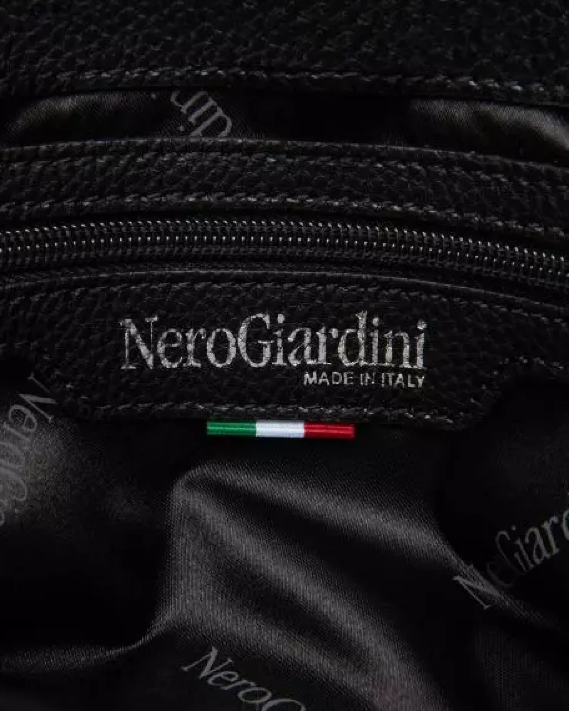 Borsa a Spalla da Donna in Materiale Tecnico