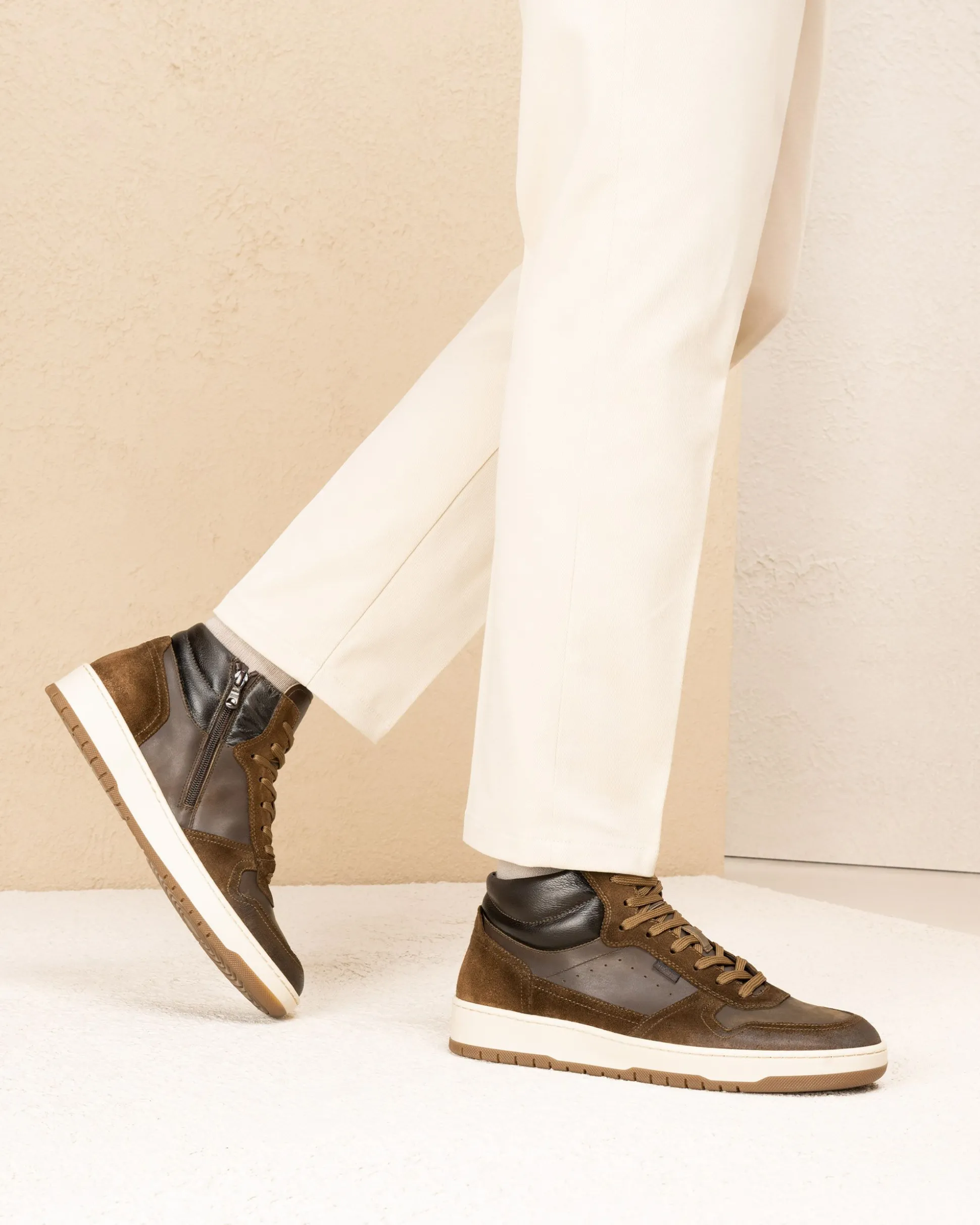 Sneakers Alta Uomo in Pelle e Camoscio