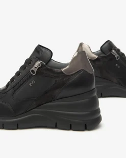 Sneakers Donna in Pelle e Materiale Tecnico