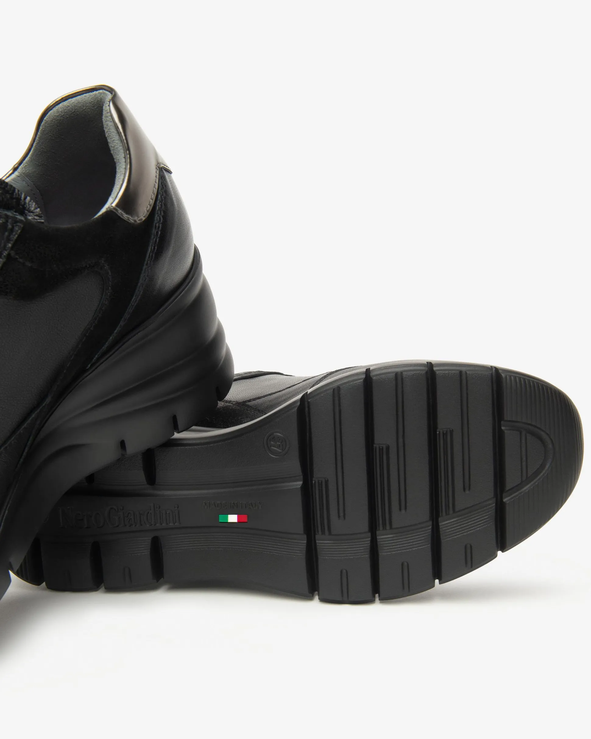Sneakers Donna in Pelle e Materiale Tecnico