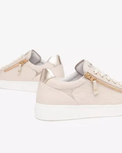 Sneakers Donna in Pelle e Materiale Tecnico