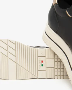 Sneakers Donna in Pelle e Materiale Tecnico