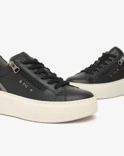 Sneakers Donna in Pelle e Materiale Tecnico
