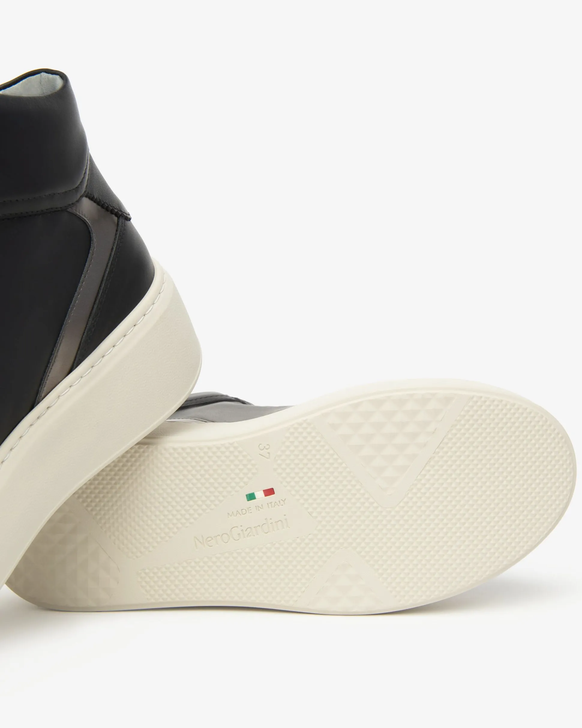 Sneakers Donna in Pelle e Materiale Tecnico