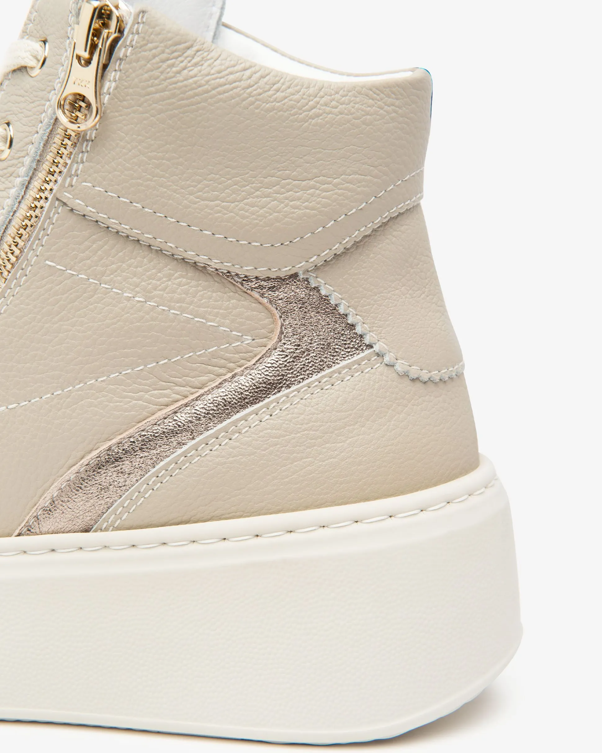 Sneakers Donna in Pelle e Materiale Tecnico