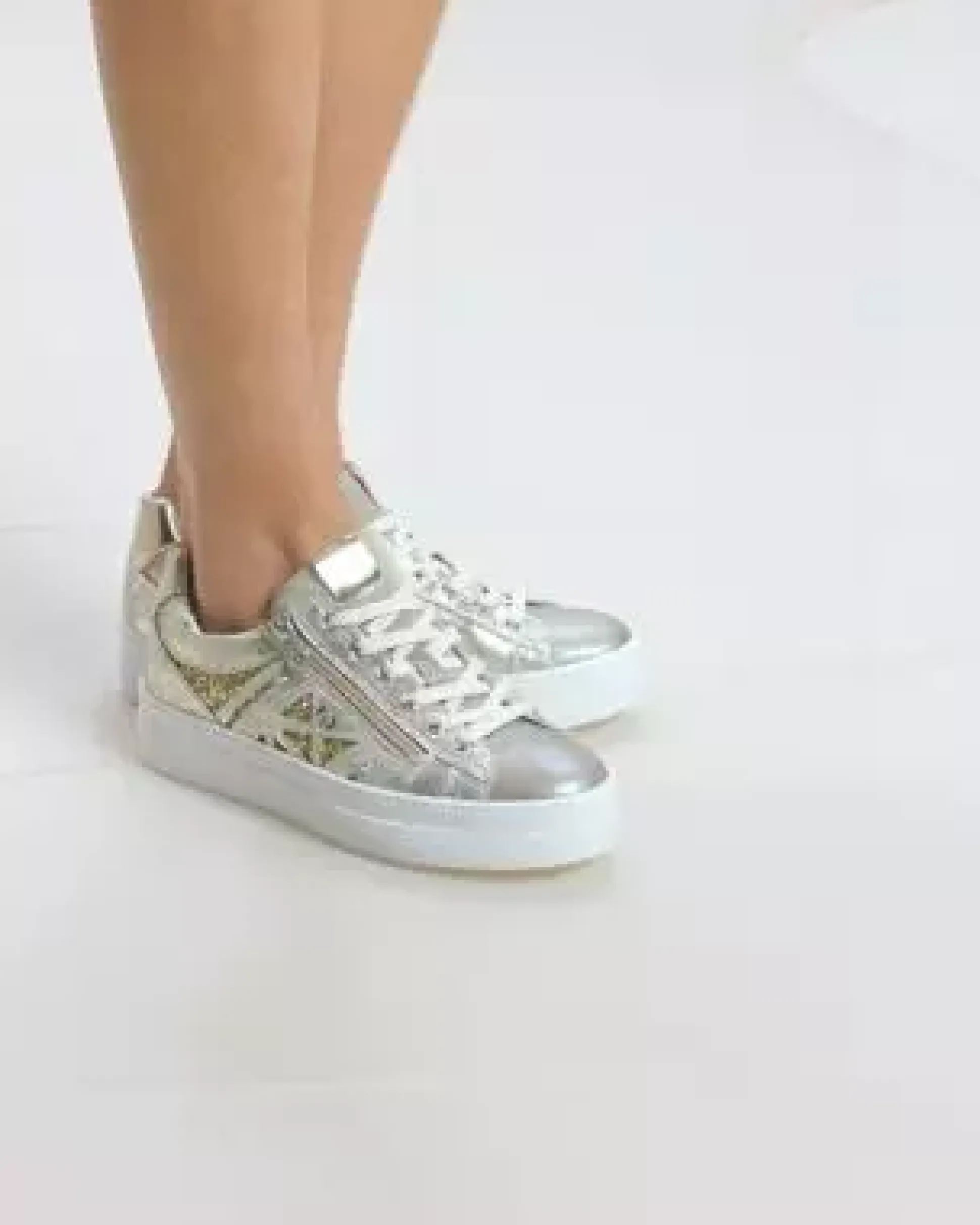 Sneakers Donna in Pelle e Materiale Tecnico