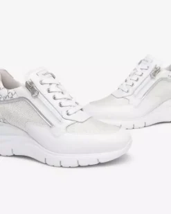 Sneakers Donna in Pelle, Tela e Materiale Tecnico