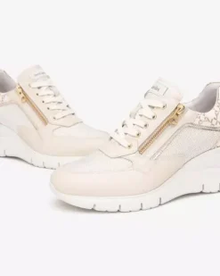 Sneakers Donna in Pelle, Tela e Materiale Tecnico