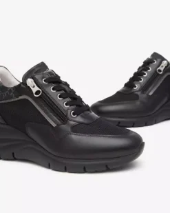 Sneakers Donna in Pelle, Tela e Materiale Tecnico
