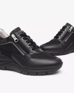 Sneakers Donna in Pelle, Tela e Materiale Tecnico