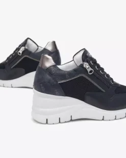 Sneakers Donna in Pelle, Tela e Materiale Tecnico