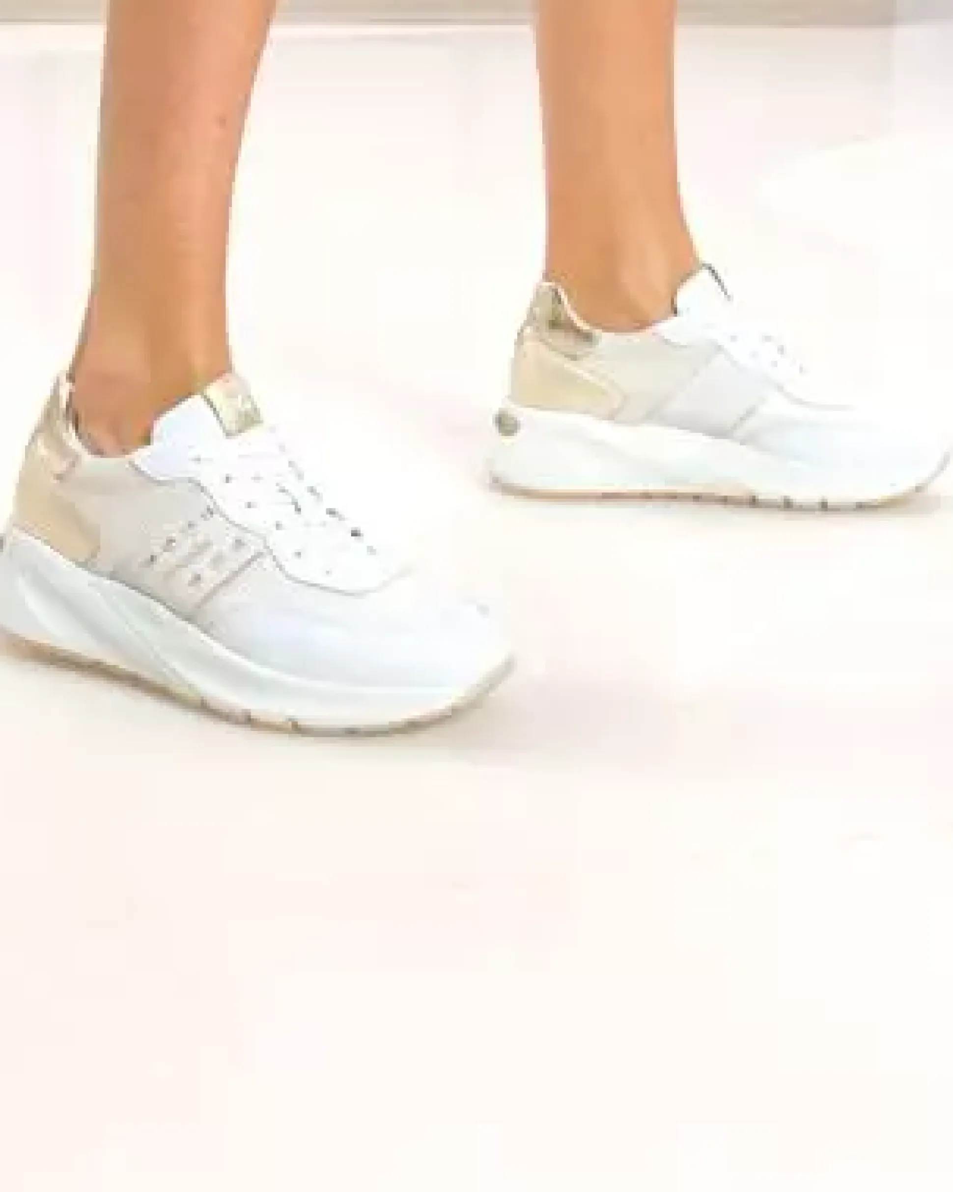 Sneakers Donna in Pelle, Tela e Materiale Tecnico
