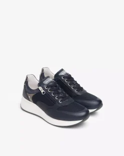 Sneakers Donna in Pelle, Tela e Materiale Tecnico