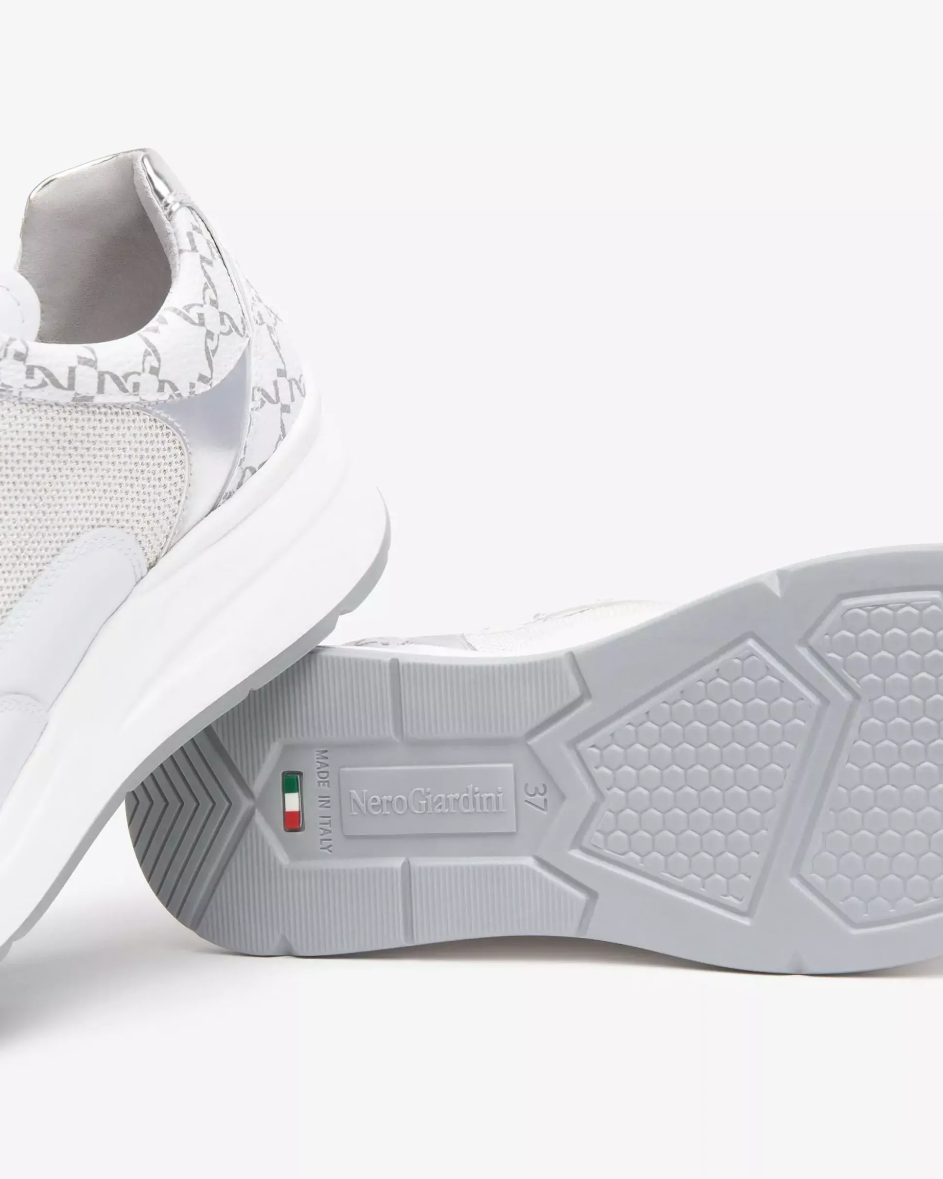 Sneakers Donna in Pelle, Tela e Materiale Tecnico