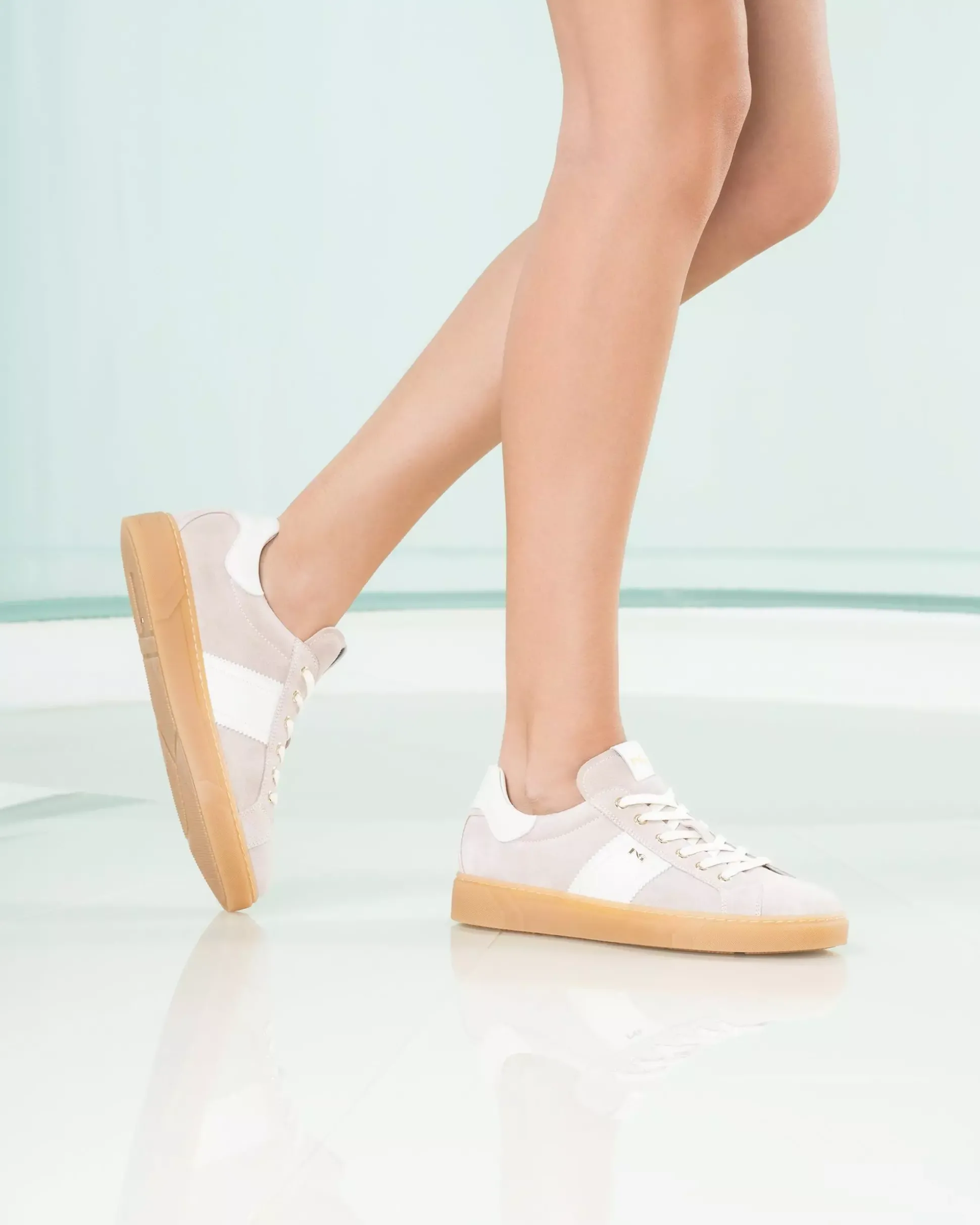 Sneakers Donna in Suede e Pelle
