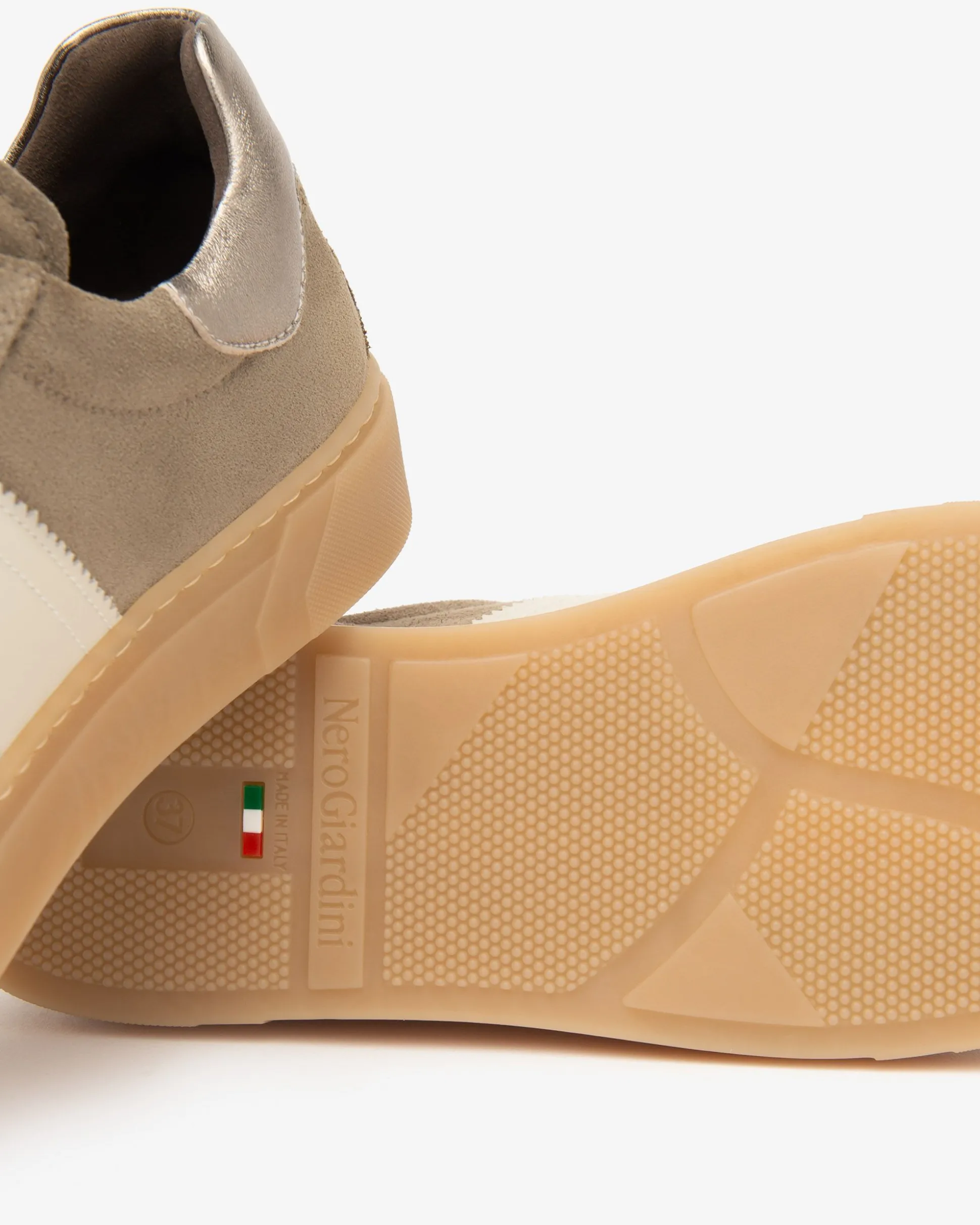 Sneakers Donna in Suede e Pelle