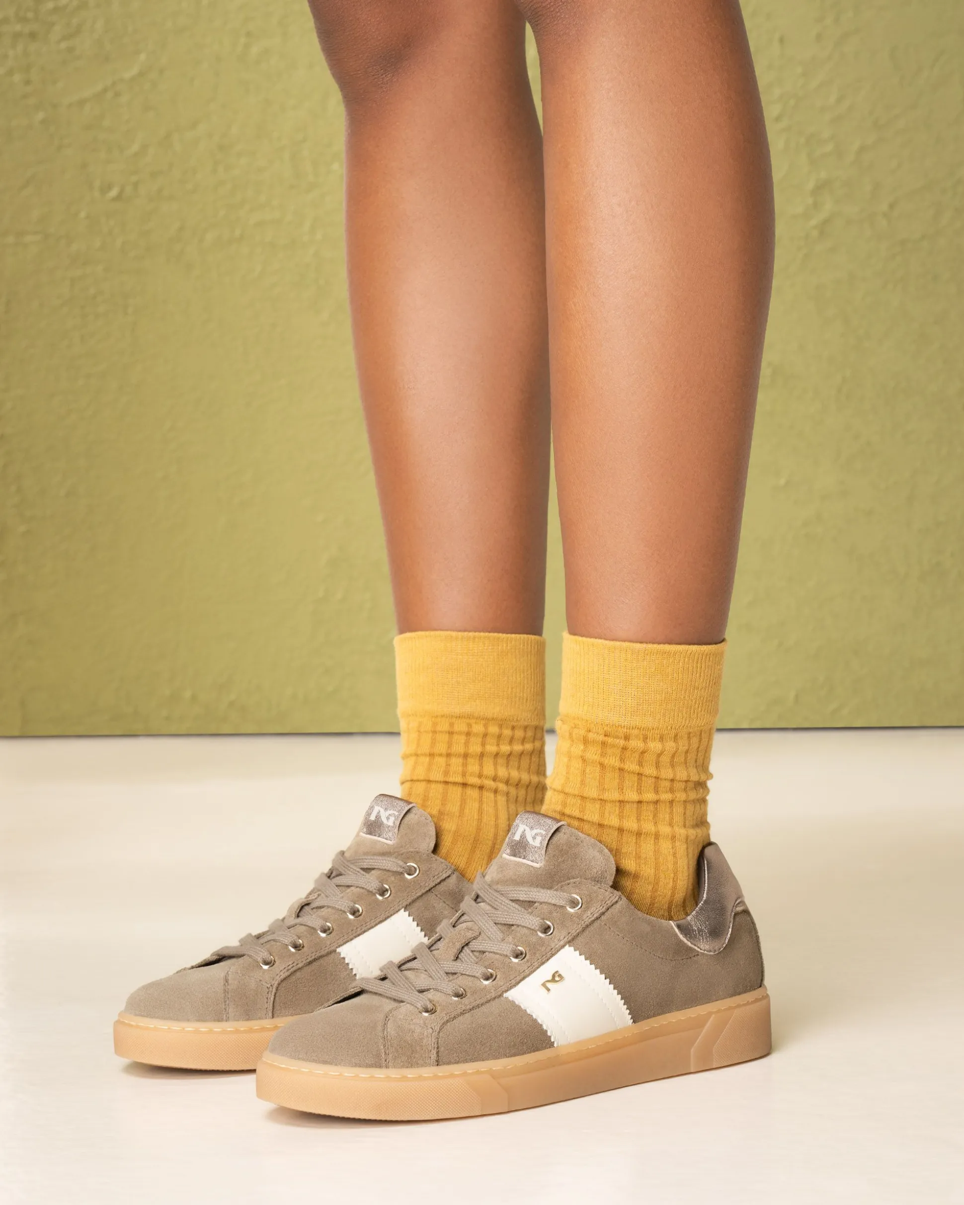 Sneakers Donna in Suede e Pelle