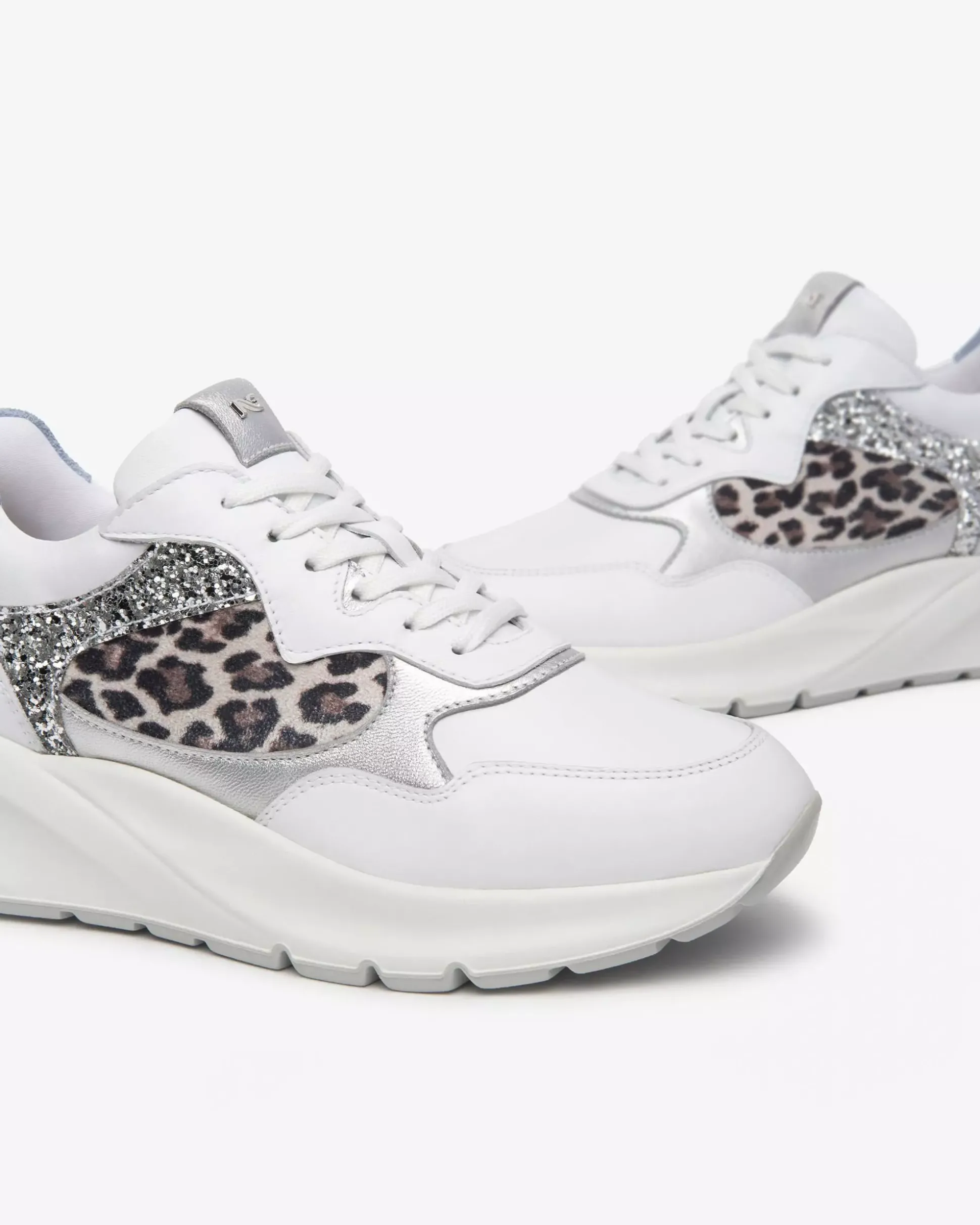 Sneakers Donna in Suede, Pelle e Materiale Tecnico