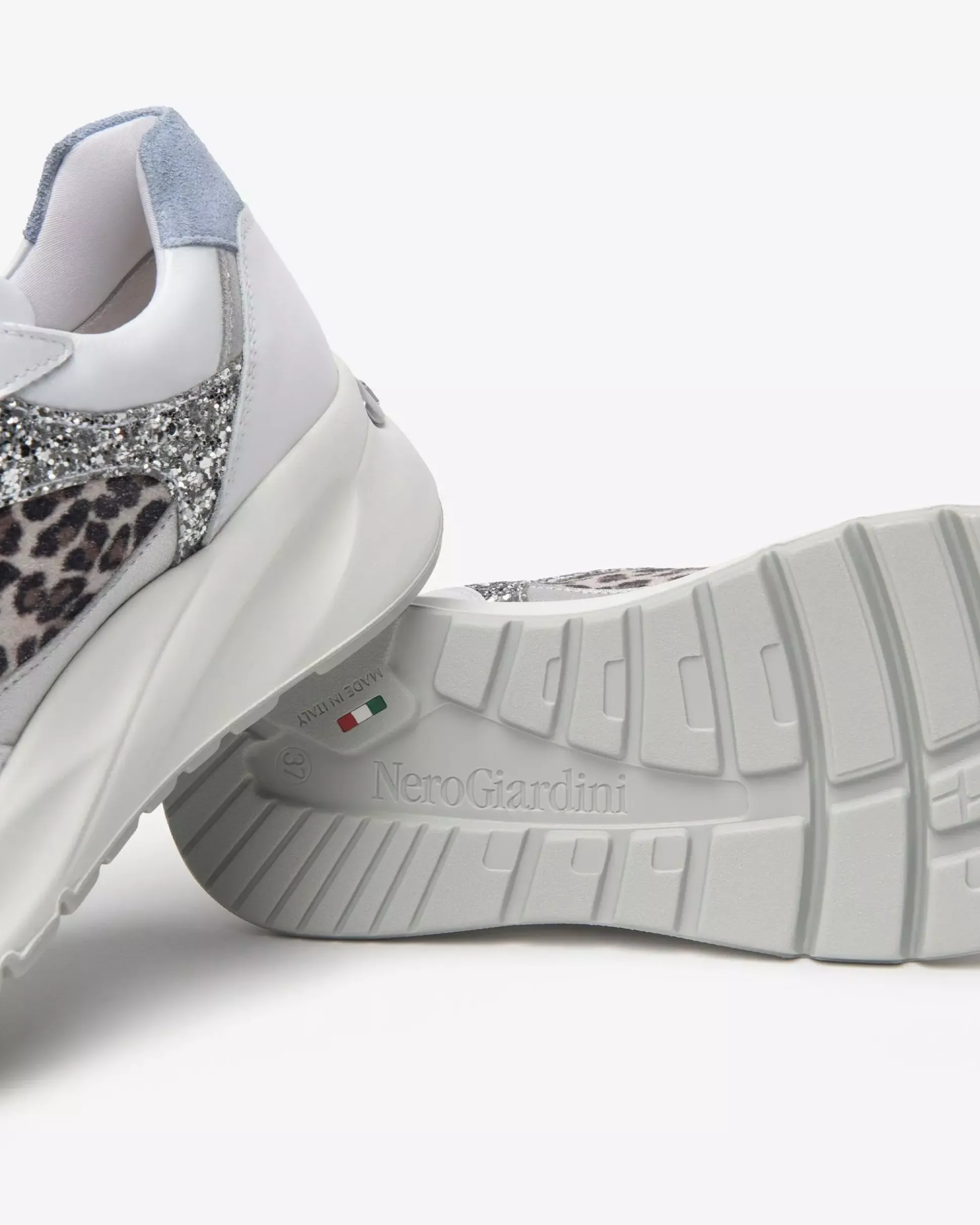 Sneakers Donna in Suede, Pelle e Materiale Tecnico