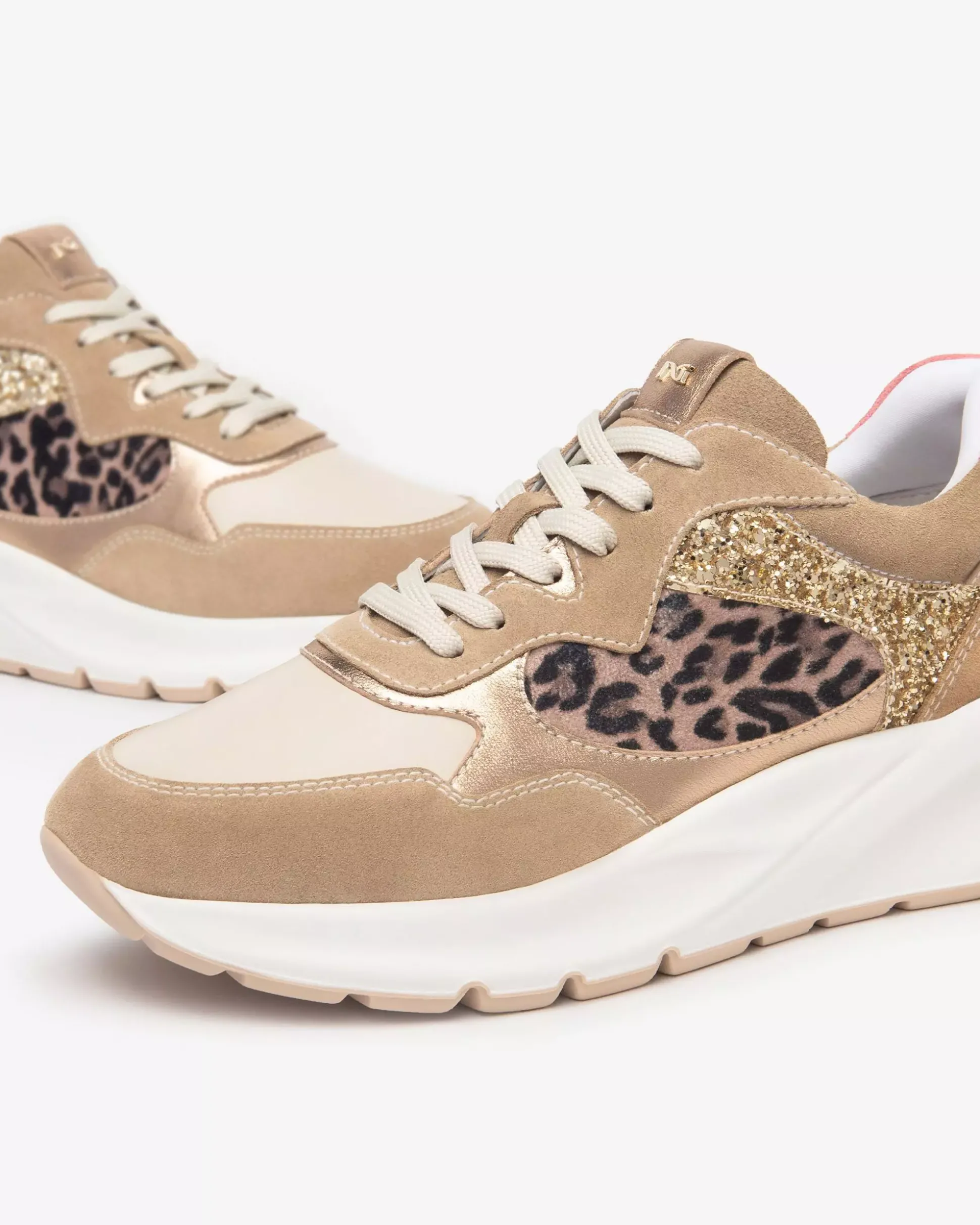 Sneakers Donna in Suede, Pelle e Materiale Tecnico