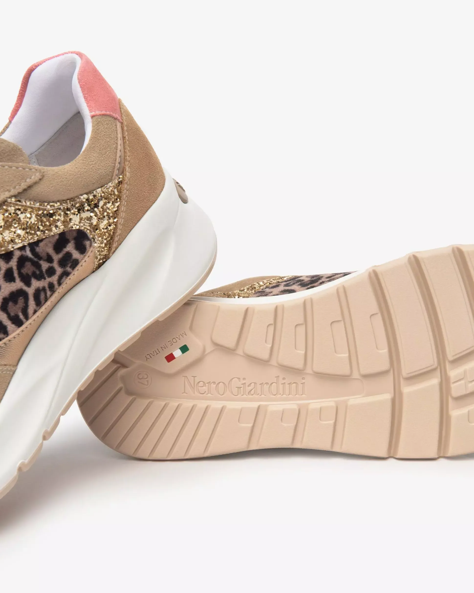 Sneakers Donna in Suede, Pelle e Materiale Tecnico