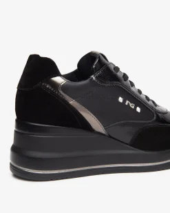 Sneakers Donna in Suede,Vernice, Pelle e Materiale Tecnico