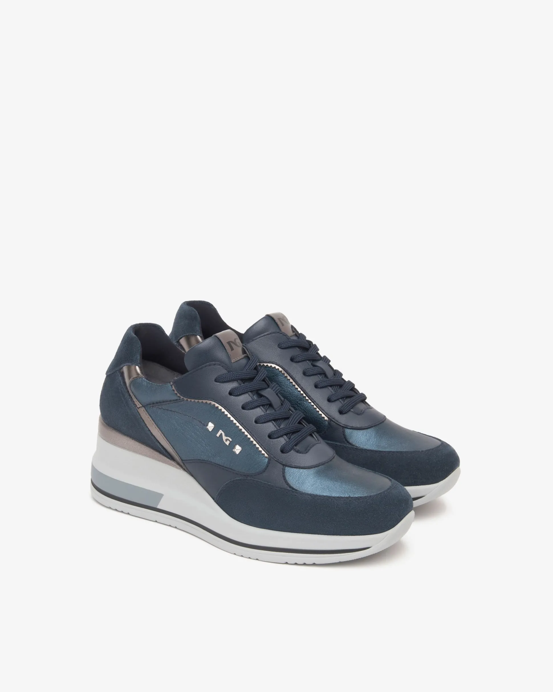 Sneakers Donna in Suede,Vernice, Pelle e Materiale Tecnico