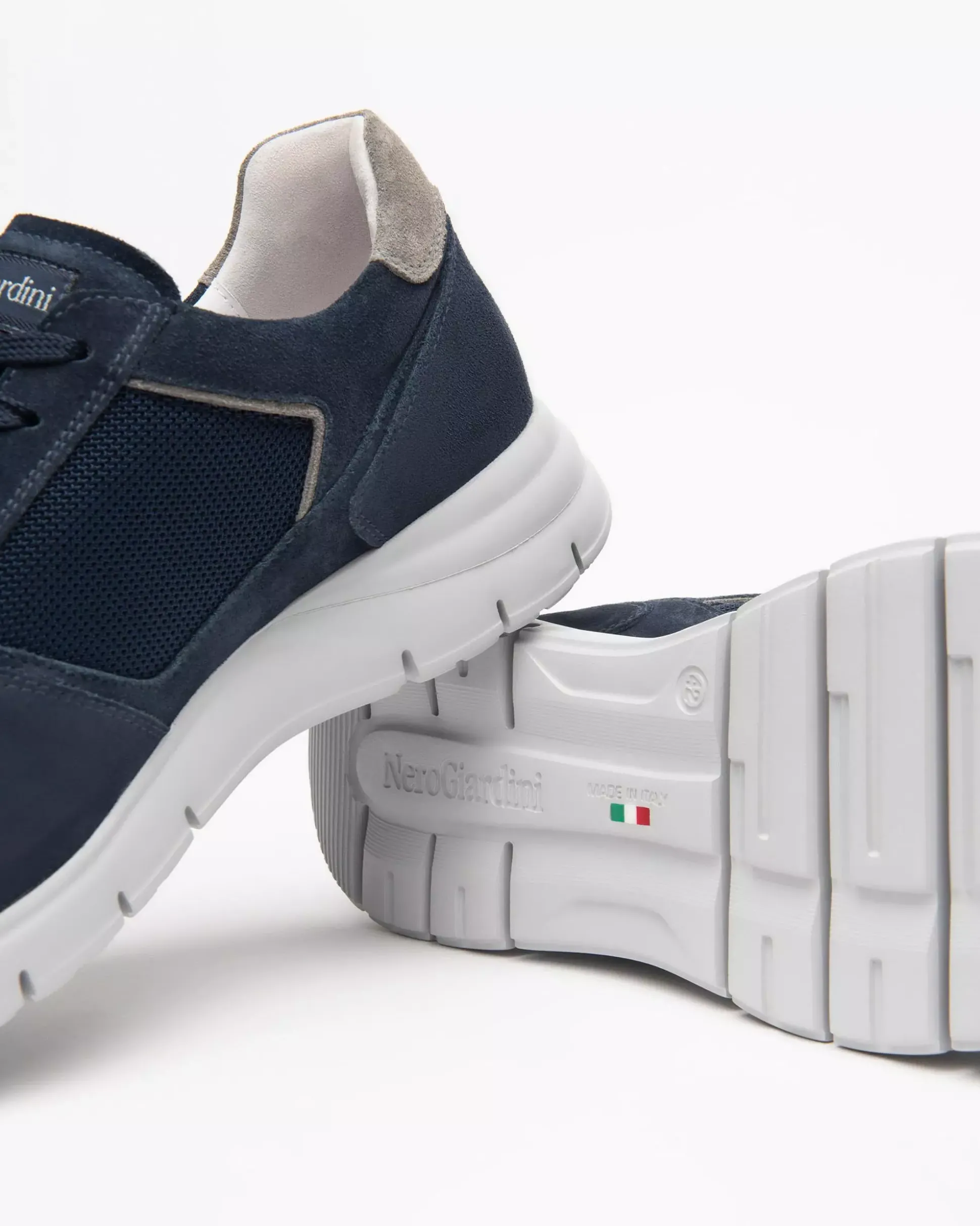 Sneakers Uomo in Camoscio e Tela