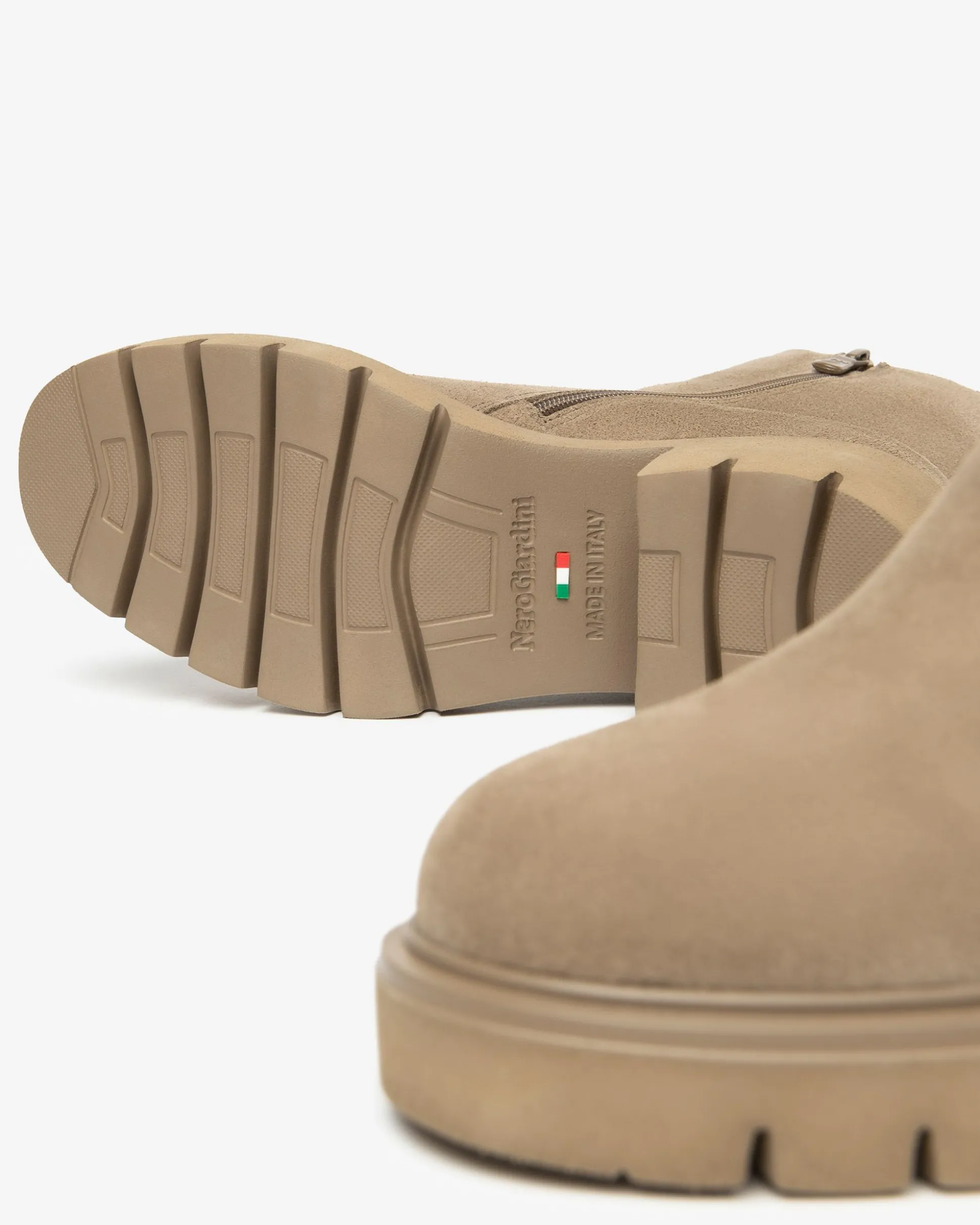 Stivaletti Chelsea Donna in Suede
